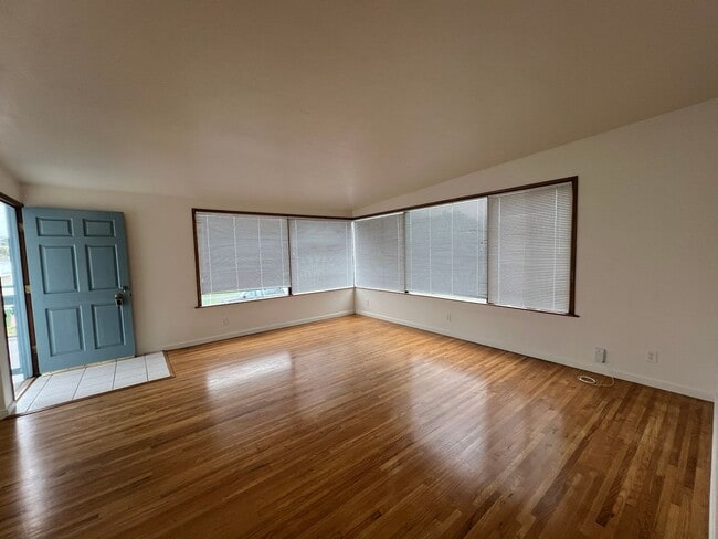 421-423 La Jolla St in Morro Bay, CA - Building Photo - Building Photo