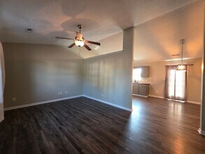 105 Marina Leigh Dr in Hubert, NC - Building Photo - Building Photo