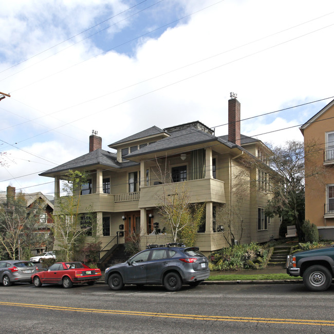 1134 NW 25th Ave in Portland, OR - Building Photo - Building Photo