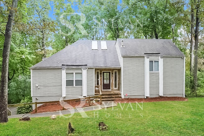 1513 Hillhaven Dr in Marietta, GA - Foto de edificio - Building Photo