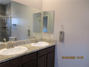 10113 Black Boot Dr in Kingman, AZ - Building Photo - Building Photo