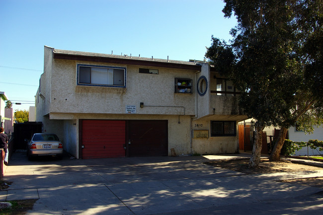 3837 Highland Ave in San Diego, CA - Building Photo - Building Photo