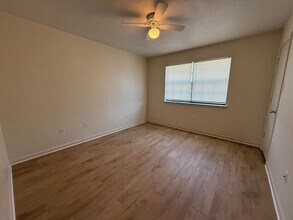 1100 Lansberry Ct-Unit -# B in Killeen, TX - Building Photo - Building Photo