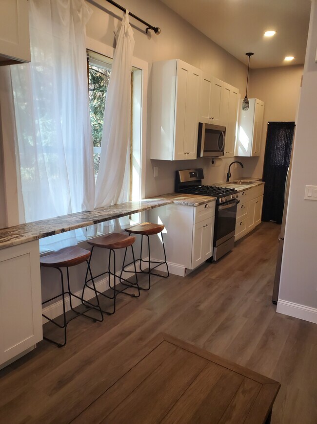 350 Ruxton Ave Rentals in Manitou Springs, CO