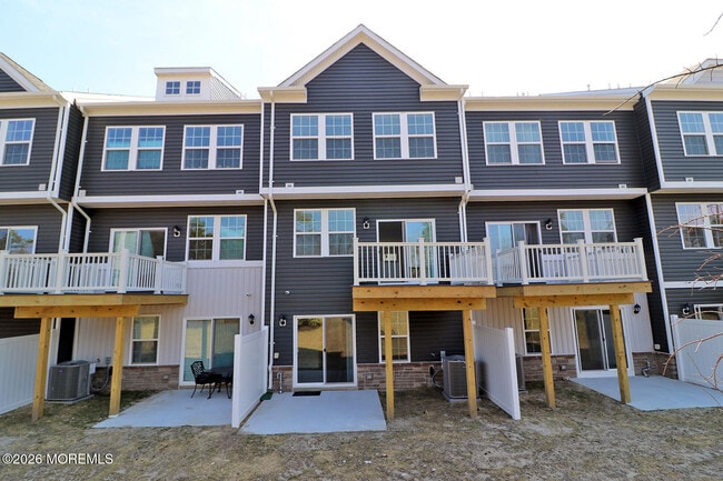 25 Baybreeze Dr in Waretown, NJ - Building Photo - Building Photo