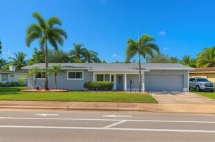 1725 NW 9th Ave in Fort Lauderdale, FL - Building Photo