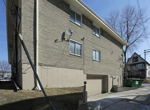 Michigan Street Apartments in Milwaukee, WI - Foto de edificio - Building Photo