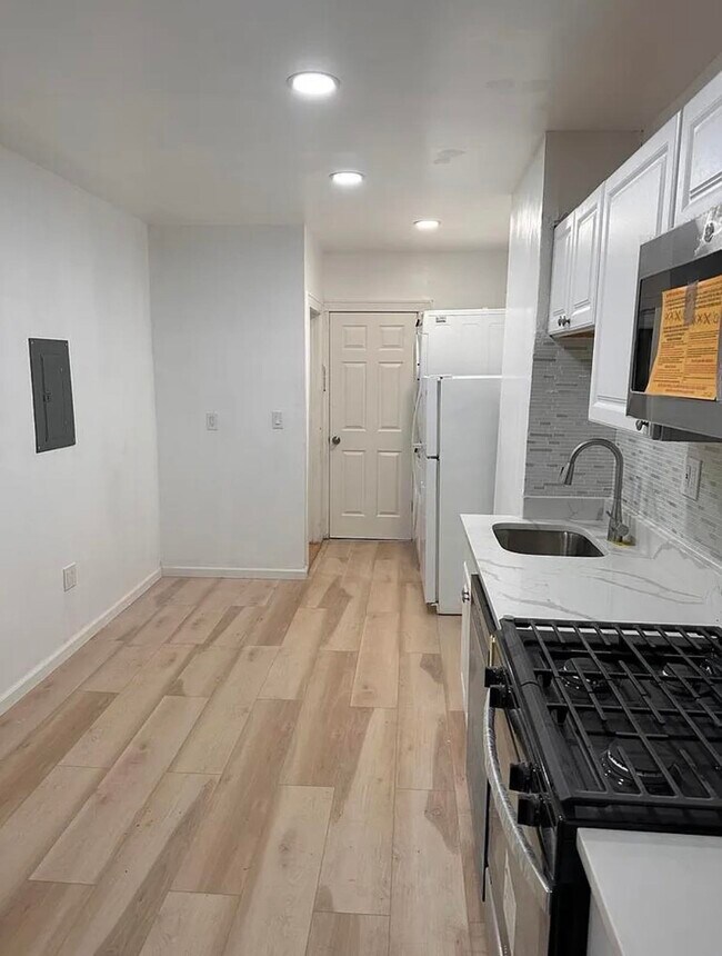 135A Grace St in Jersey City, NJ - Building Photo - Building Photo