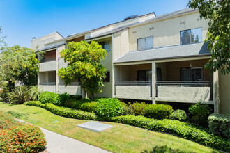 The Meridian in Pasadena, CA - Foto de edificio - Building Photo