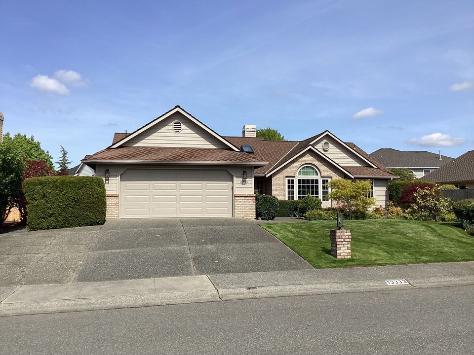 13333 47th Pl W in Mukilteo, WA - Building Photo