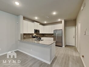 1272 Alamo Dr, Unit 307 in Flower Mound, TX - Building Photo - Building Photo