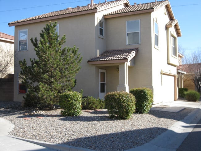 4260 Altura Mesa Ln NE in Albuquerque, NM - Building Photo - Building Photo