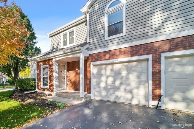 194 S Stonington Dr in Palatine, IL - Building Photo - Building Photo