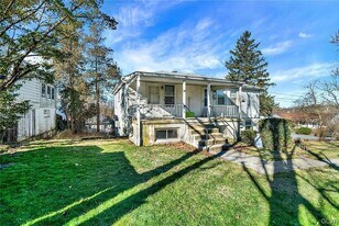 1406 Beaumont Ave in Temple, PA - Building Photo