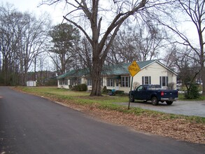 204 Amy St in Mcdonough, GA - Building Photo - Building Photo