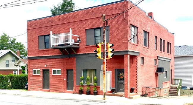 1447 State Ave, Unit Unit 4