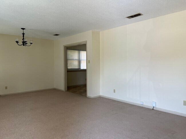 4612 N Cypress St in North Little Rock, AR - Building Photo - Building Photo