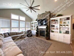 224 E Pace Ln in North Salt Lake, UT - Building Photo - Building Photo