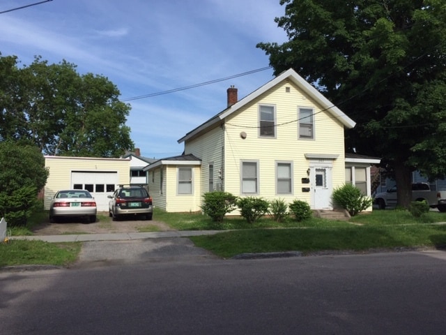 202 Elmwood Ave, Unit #2