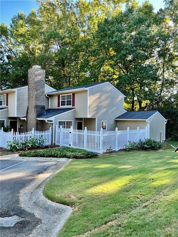 property at 555 Picketts Bend Ct