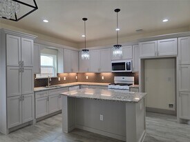 2142 De Soto St in Houston, TX - Building Photo