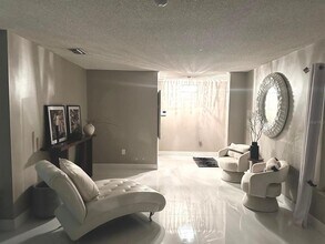 5480 Lake Jessamine Dr in Orlando, FL - Building Photo - Building Photo