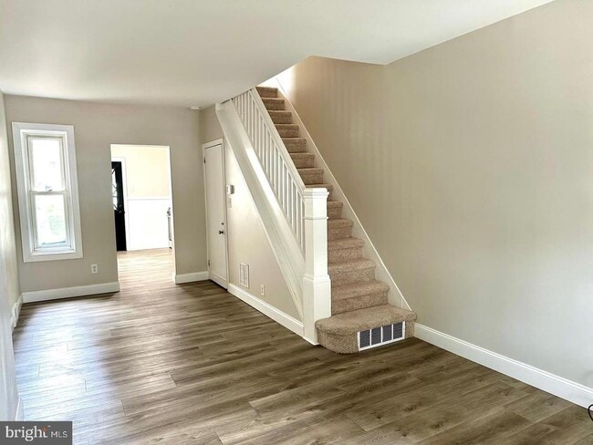 property at 521 S 17th St