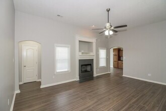 70 Penny Ln in Oakland, TN - Building Photo - Building Photo