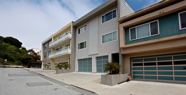 28-30 Flint St in San Francisco, CA - Foto de edificio - Building Photo