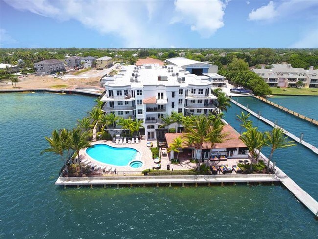 2700 N Federal Hwy-Unit -308 in Boynton Beach, FL - Building Photo - Building Photo