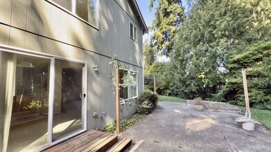 8126 Kenton Ln SE in Olympia, WA - Building Photo - Building Photo
