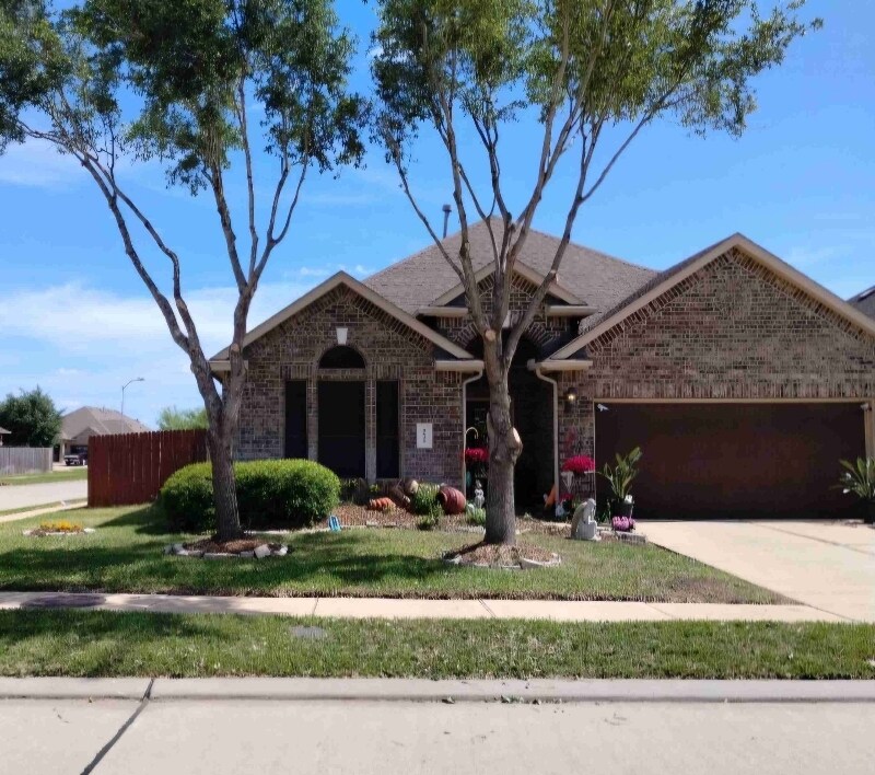 8626 Austin Thomas Dr in Cypress, TX - Building Photo