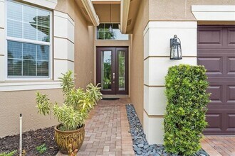 6670 Marbella Ln in Naples, FL - Building Photo - Building Photo