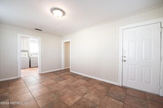 214 8th Ave N, Unit 117 in Jacksonville Beach, FL - Building Photo - Building Photo