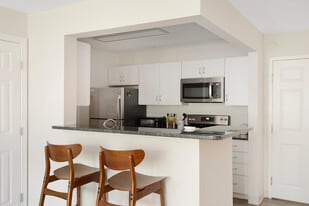 Emerson Place Apartments in Lebanon, NH - Building Photo