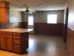 508 Holly St in Levelland, TX - Building Photo - Building Photo