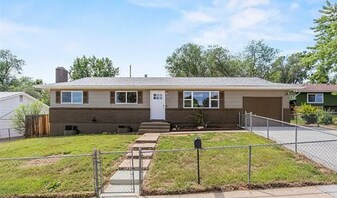 2202 Sumter Dr in Colorado Springs, CO - Building Photo