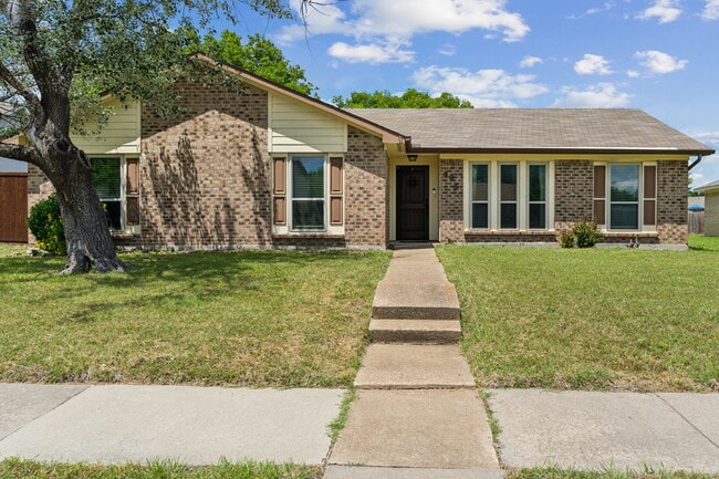 property at 805 Harvest Glen Dr