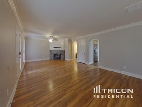 126 Valley Glen Dr in Troutman, NC - Building Photo - Building Photo