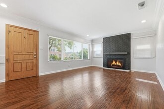 8611 S 5th Ave in Inglewood, CA - Foto de edificio - Building Photo