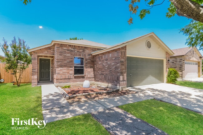 11011 Badger Peak in San Antonio, TX - Building Photo - Building Photo