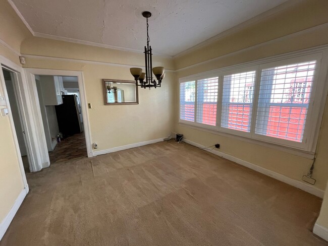 2059 W 78th St in Los Angeles, CA - Building Photo - Building Photo