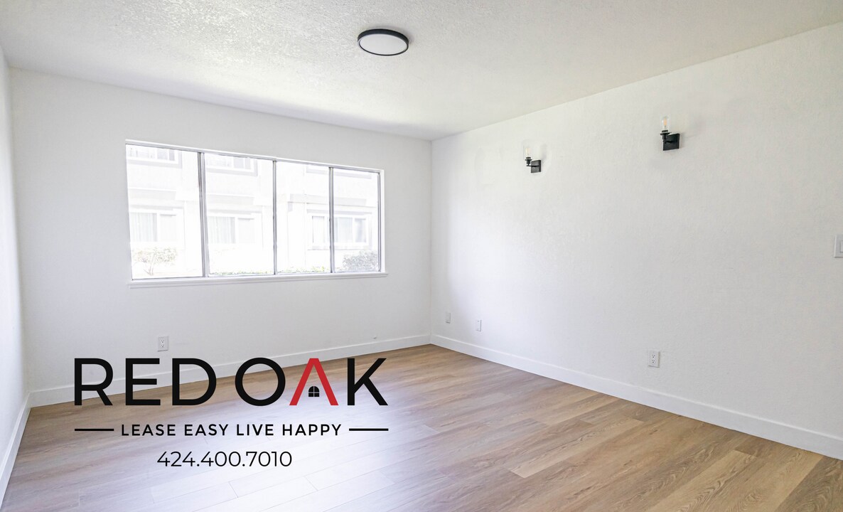 16787 Miller Ave in Fontana, CA - Building Photo