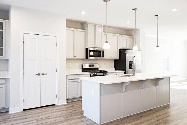 2045 Landon Ln in Charlottesville, VA - Building Photo - Building Photo