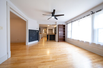 918 E 17th St in Minneapolis, MN - Building Photo - Building Photo