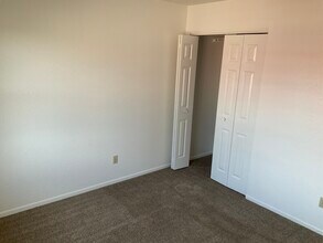 608 N Orchard Ave, Unit A in Canon City, CO - Foto de edificio - Building Photo