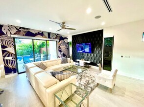 1620 NE 6th St in Fort Lauderdale, FL - Building Photo - Building Photo