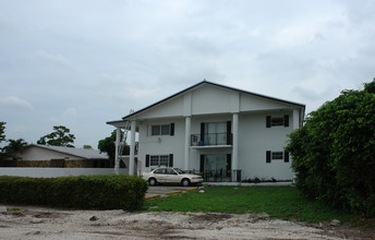 6050 SW 26th St in Miramar, FL - Building Photo - Building Photo