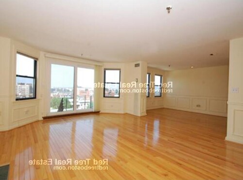 390 Commonwealth Avenue-Unit -C in Boston, MA - Building Photo - Building Photo