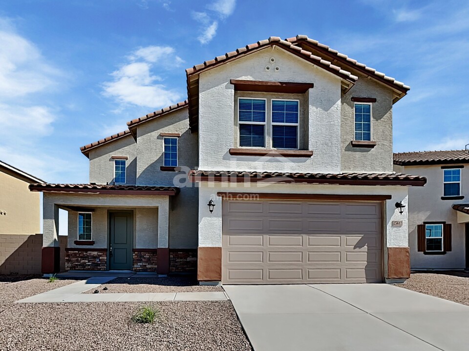 25613 N 184th Dr in Surprise, AZ - Foto de edificio